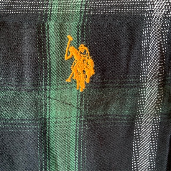 US POLO assn. men’s size medium plaid shirt - Picture 3 of 9